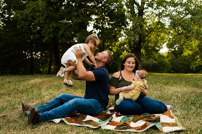 Outdoor Family Session St Charles Family Photographer Rebecca Chapman Photography Outdoor Fall Warrenton Missouri MO Family of Four small children