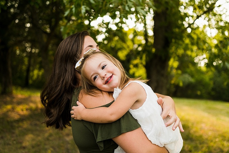 Outdoor Family Session St Charles Family Photographer Rebecca Chapman Photography Outdoor Fall Warrenton Missouri MO Family of Four small children