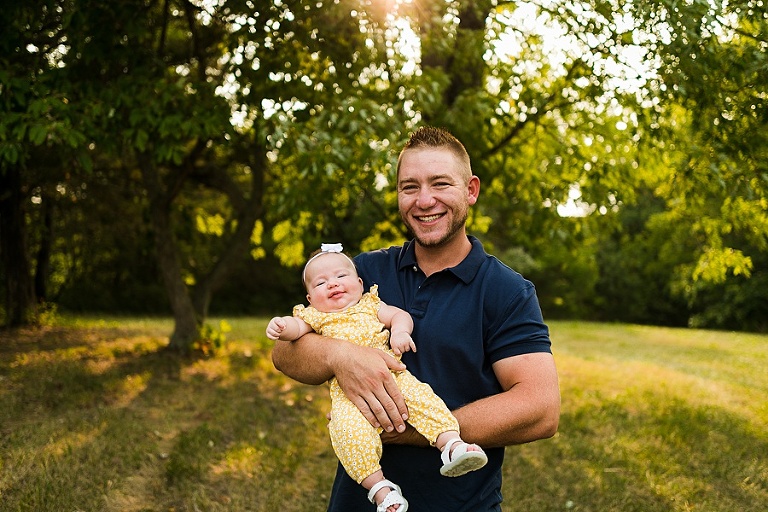 Outdoor Family Session St Charles Family Photographer Rebecca Chapman Photography Outdoor Fall Warrenton Missouri MO Family of Four small children