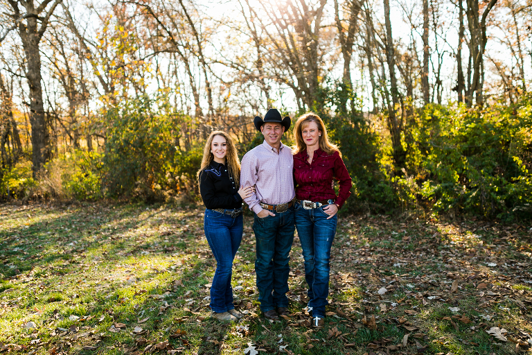 St Charles Family Photographer, Rebecca Chapman Photography, Warrenton Missouri, Farm, Horses, Country session, Outdoors, Fall