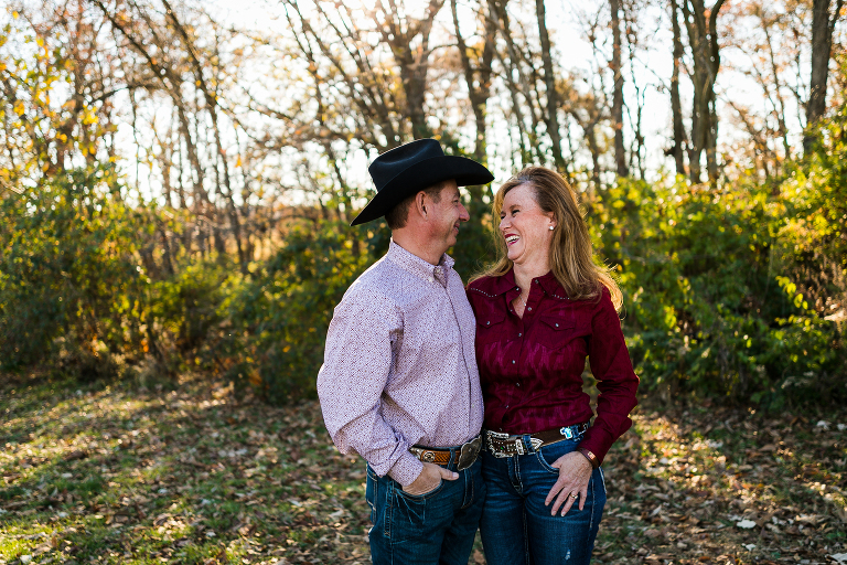 St Charles Family Photographer, Rebecca Chapman Photography, Warrenton Missouri, Farm, Horses, Country session, Outdoors, Fall