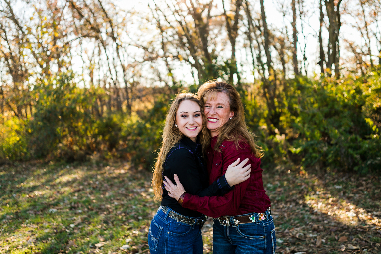 St Charles Family Photographer, Rebecca Chapman Photography, Warrenton Missouri, Farm, Horses, Country session, Outdoors, Fall