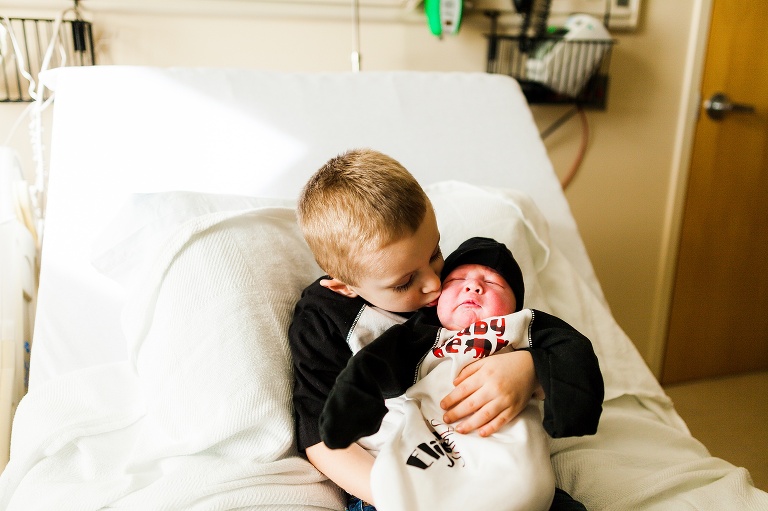 Progress West Hospital | Fresh 48 | Fresh 48 Hospital Session | Fresh 48 Hospital Photographer | Fresh 48 Hospital Photo Shoot | Newborn | Welcome Baby 