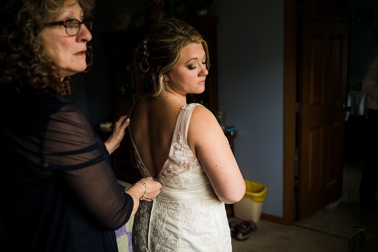 Pea Ridge Farms | St Charles Wedding Photographer | Warrenton Missouri Wedding Photographer | Spring Wedding | Herman Missouri | Warrenton MO | Blues Fans | Country wedding | Rustic | Boots and Lace |