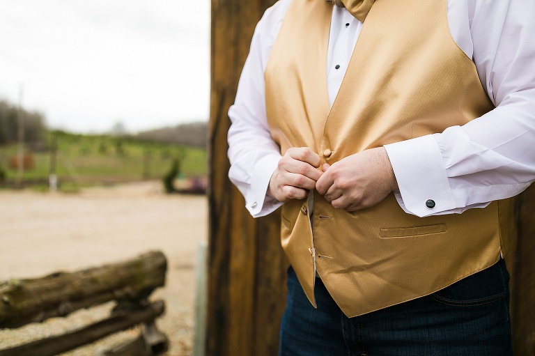 Pea Ridge Farms | St Charles Wedding Photographer | Warrenton Missouri Wedding Photographer | Spring Wedding | Herman Missouri | Warrenton MO | Blues Fans | Country wedding | Rustic | Boots and Lace |