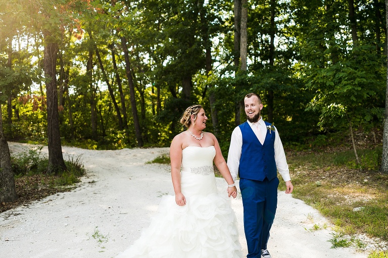 The White Owl Wedding Venue | The White Owl of Wright City | The White Owl of Warrenton | Outdoor Wedding Venue | Rustic Wedding Venue | Barn Wedding Venue | Country Wedding Venue | The White Owl Wedding Photographer | St Charles Wedding Photographer | Warrenton Missouri Wedding Photographer | Wright City Missouri Wedding Photographer | 