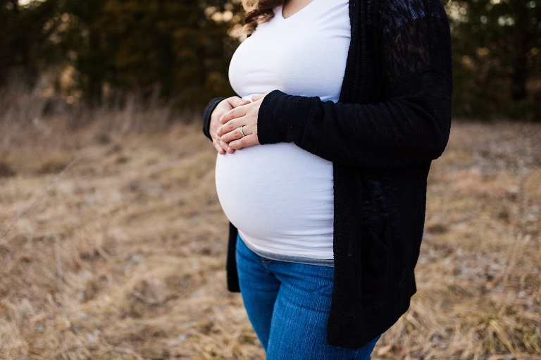 Towne Park Maternity Session | St Charles Maternity Photographer | Warrenton Mo Maternity Photographer | Wentzville Missouri | Warrenton Missouri | Foristell Mo | Girl Mom |