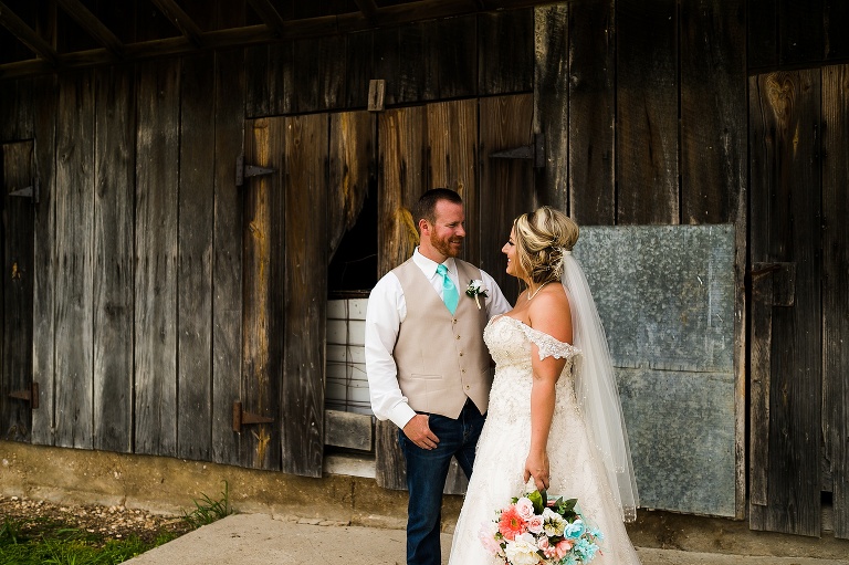 Warrenton Missouri Wedding | Warrenton Missouri Wedding Photographer | St Charles Wedding Photographer | Hometown Wedding | Country Wedding | Rustic Wedding | 