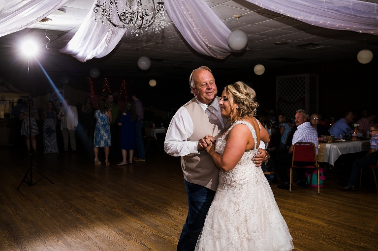 Warrenton Missouri Wedding | Warrenton Missouri Wedding Photographer | St Charles Wedding Photographer | Hometown Wedding | Country Wedding | Rustic Wedding | 