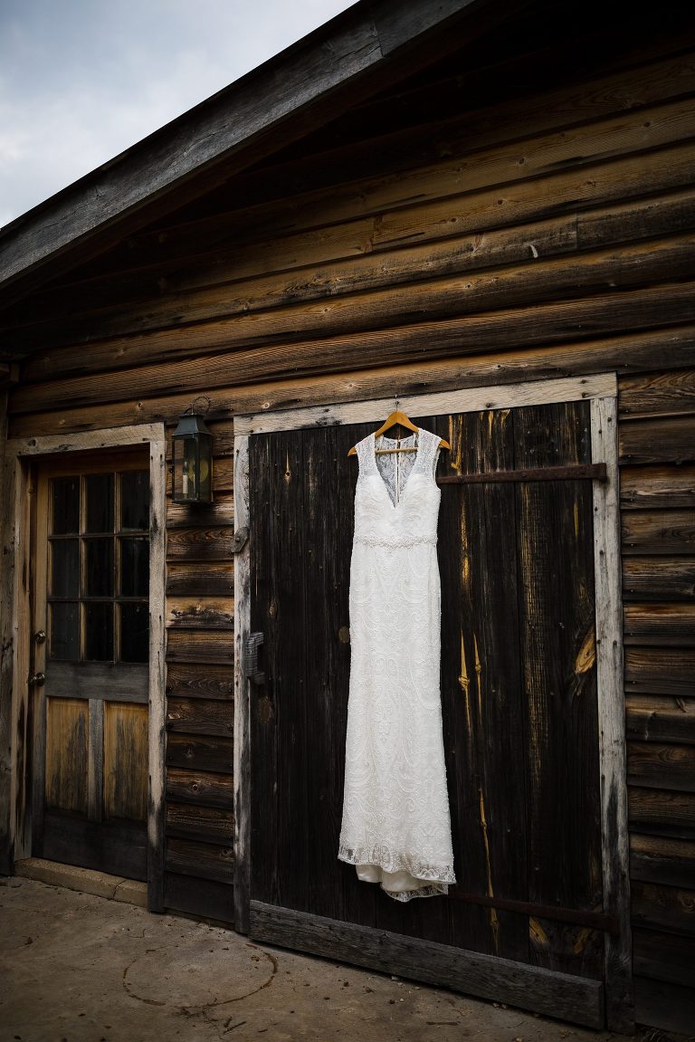 Boone Monument Village Wedding |  Missouri Wedding Photographer | St Charles Missouri Photographer | Warrenton Missouri Photographer | Wedding Photographer | Missouri Wedding Photographer |