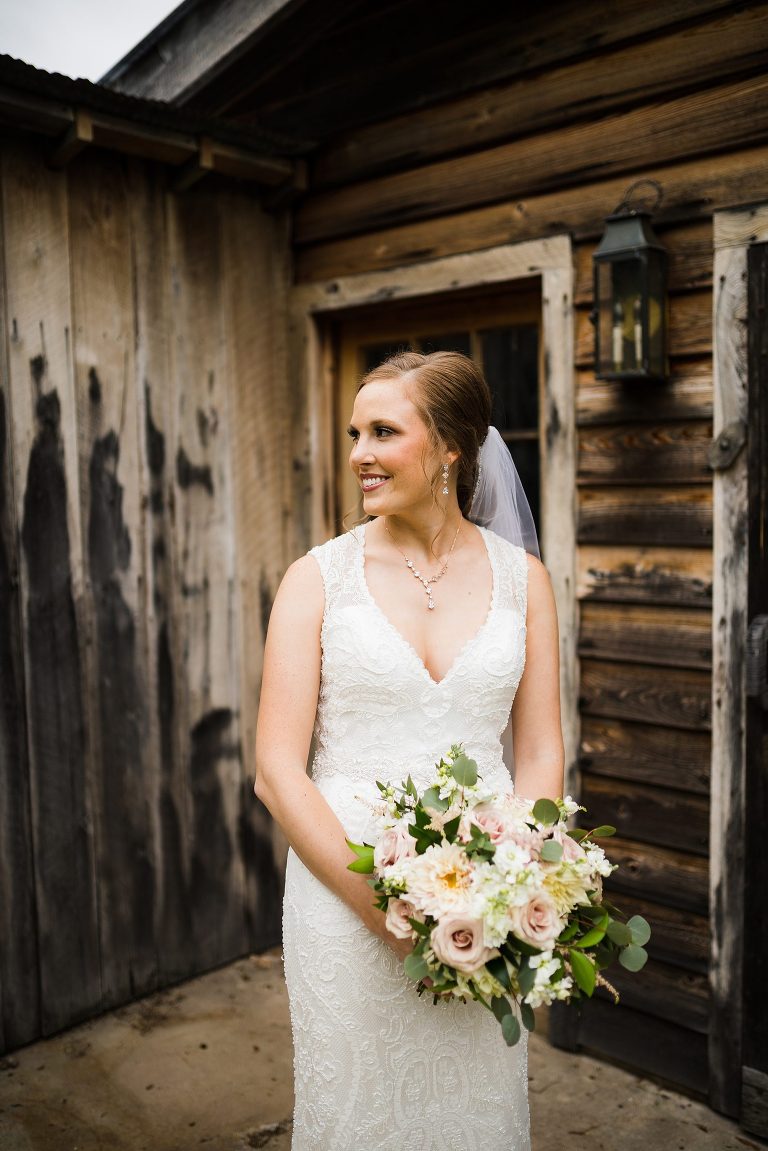 Boone Monument Village Wedding |  Missouri Wedding Photographer | St Charles Missouri Photographer | Warrenton Missouri Photographer | Wedding Photographer | Missouri Wedding Photographer |