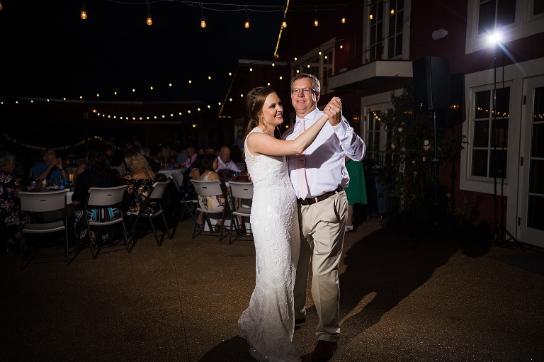 Boone Monument Village Wedding |  Missouri Wedding Photographer | St Charles Missouri Photographer | Warrenton Missouri Photographer | Wedding Photographer | Missouri Wedding Photographer |