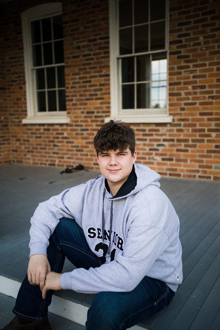 Towne Park Senior Session | St Charles Photographer | Warrenton Missouri Photographer | Boy Senior Session |