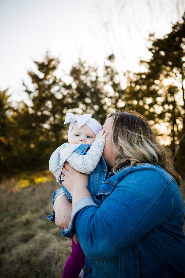 Towne Park Family Session | St Charles Photographer | Warrenton Missouri Photographer | Towne Park Photographer | Outdoor photographer | 