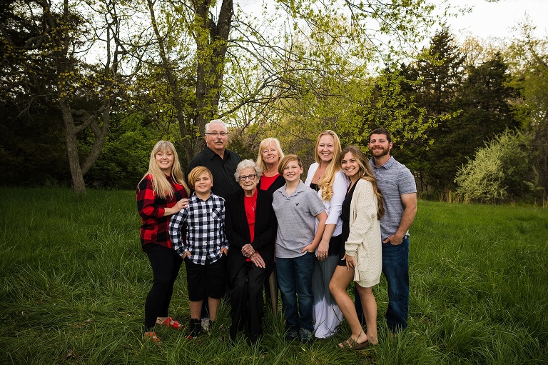 Warrenton Extended Family Photographer | Warrenton Missouri Photographer | St Charles Missouri Photographer | Outdoor Photographer | 