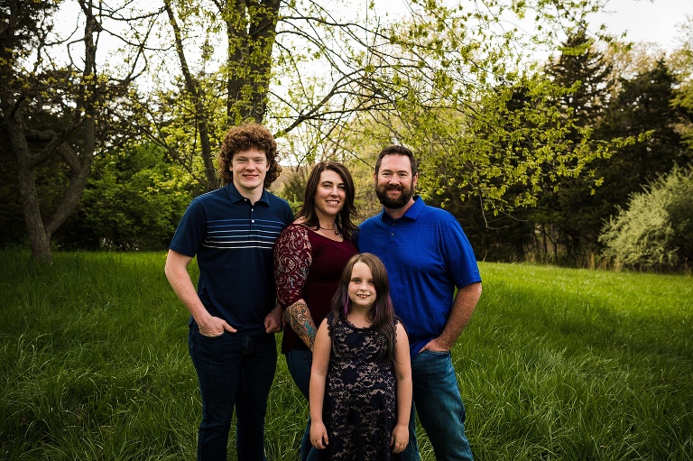 Warrenton Extended Family Photographer | Warrenton Missouri Photographer | St Charles Missouri Photographer | Outdoor Photographer | 