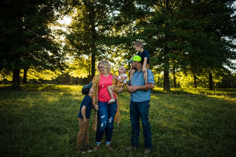 Montgomery City Family Photographer | St Charles Photographer | Warrenton Missouri Photographer | Outdoor Photographer |