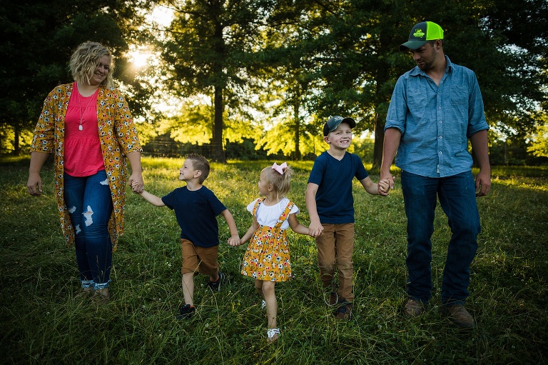 Montgomery City Family Photographer | St Charles Photographer | Warrenton Missouri Photographer | Outdoor Photographer |