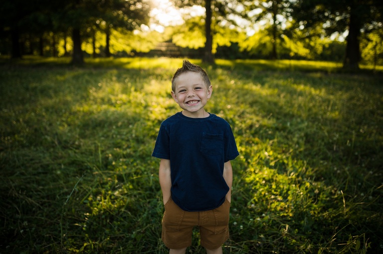 Montgomery City Family Photographer | St Charles Photographer | Warrenton Missouri Photographer | Outdoor Photographer |
