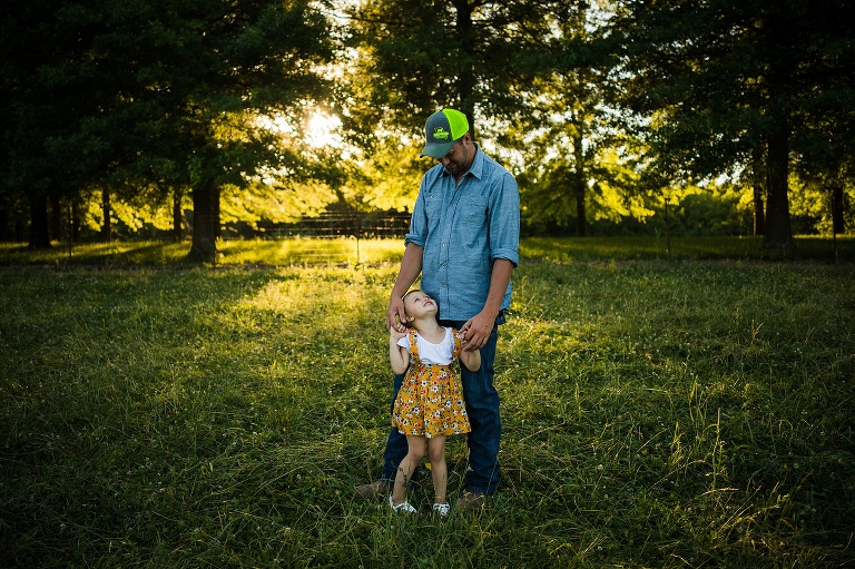 Montgomery City Family Photographer | St Charles Photographer | Warrenton Missouri Photographer | Outdoor Photographer |