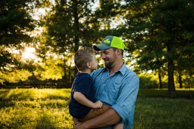 Montgomery City Family Photographer | St Charles Photographer | Warrenton Missouri Photographer | Outdoor Photographer |