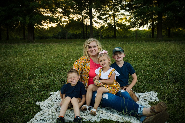 Montgomery City Family Photographer | St Charles Photographer | Warrenton Missouri Photographer | Outdoor Photographer |