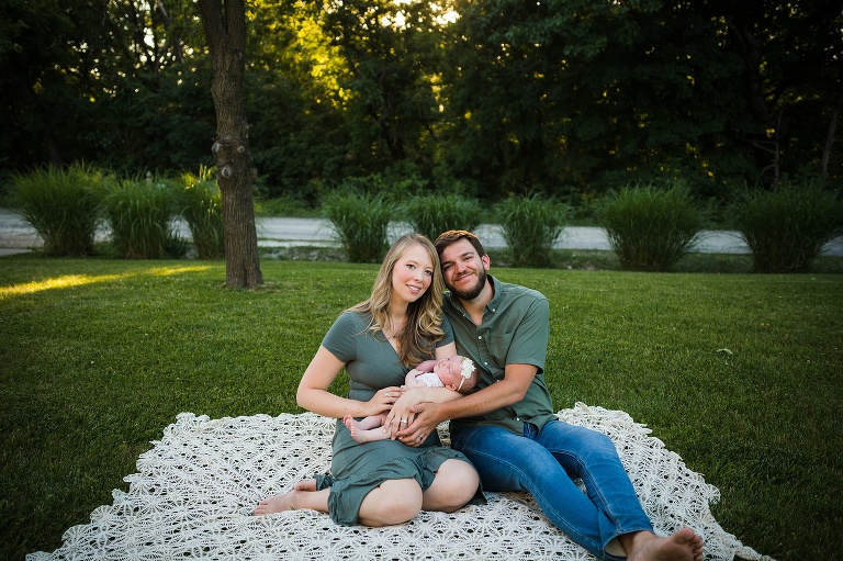 Lifestyle Newborn Session | St Charles Family Photographer | Warrenton Missouri Family Photographer | Newborn Photographer |