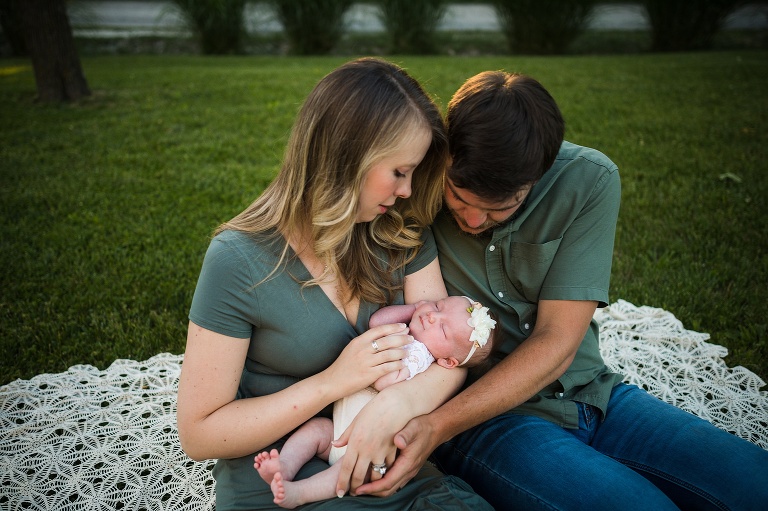 Lifestyle Newborn Session | St Charles Family Photographer | Warrenton Missouri Family Photographer | Newborn Photographer |