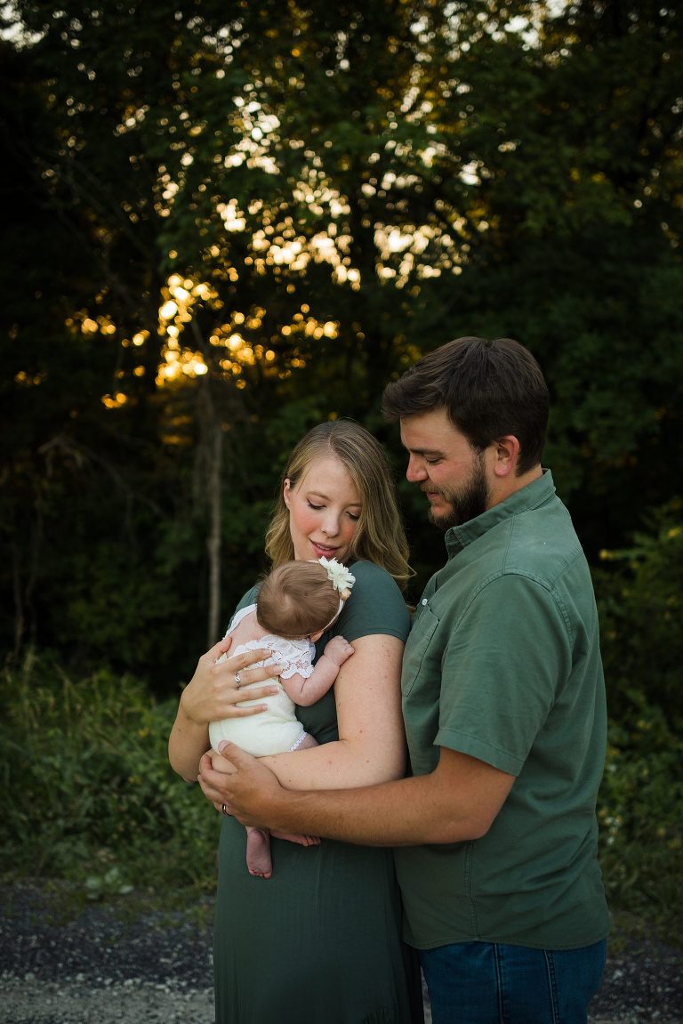 Lifestyle Newborn Session | St Charles Family Photographer | Warrenton Missouri Family Photographer | Newborn Photographer |