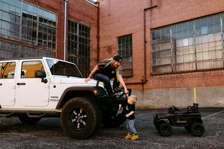 Jeep Mommy and Me Photo Shoot | St Charles |