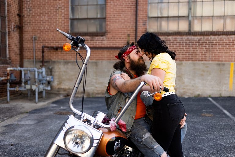 Sexy Motorcycle Photo Shoot | Steamy Couples photos | Missouri Photographer | Motorcycle Session