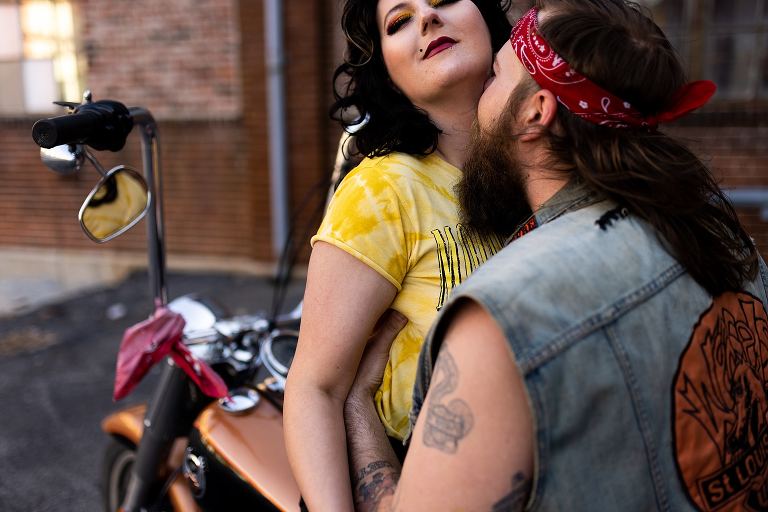 Sexy Motorcycle Photo Shoot | Steamy Couples photos | Missouri Photographer | Motorcycle Session