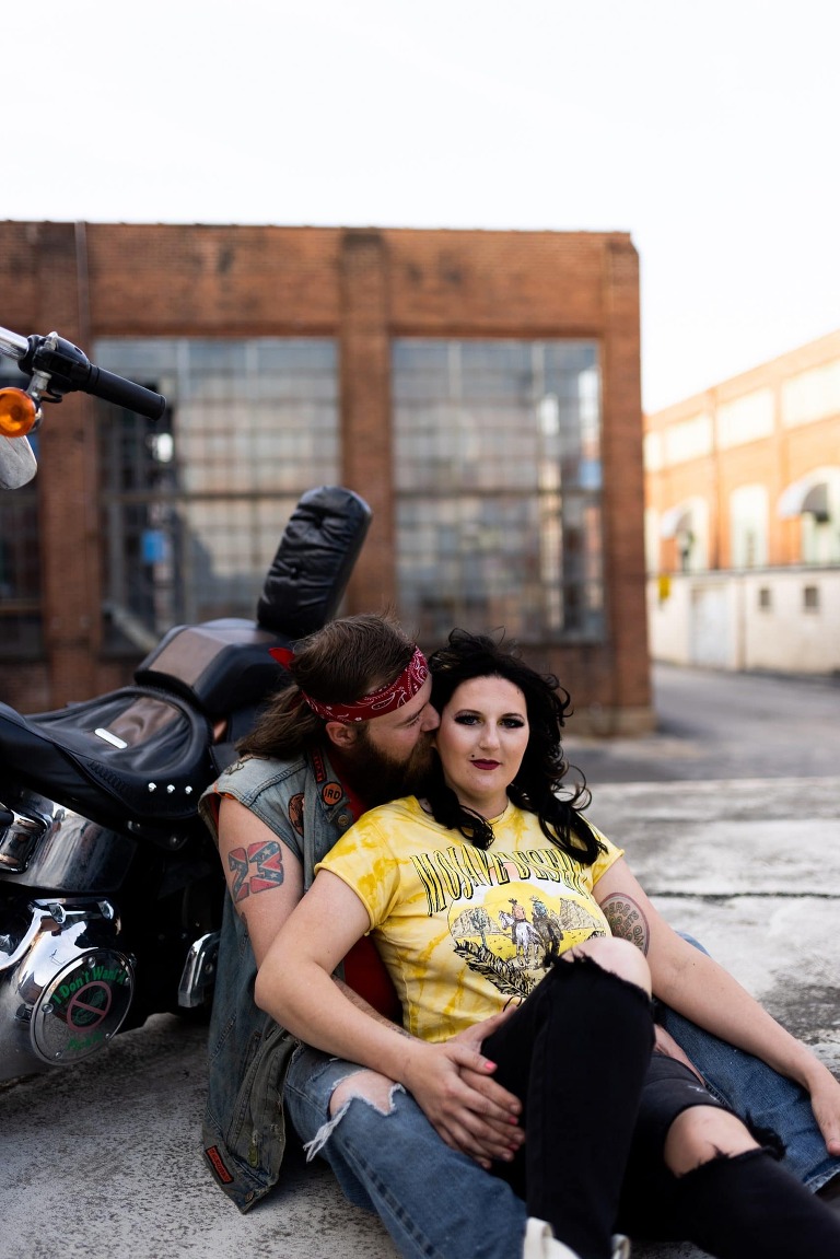Sexy Motorcycle Photo Shoot | Steamy Couples photos | Missouri Photographer | Motorcycle Session