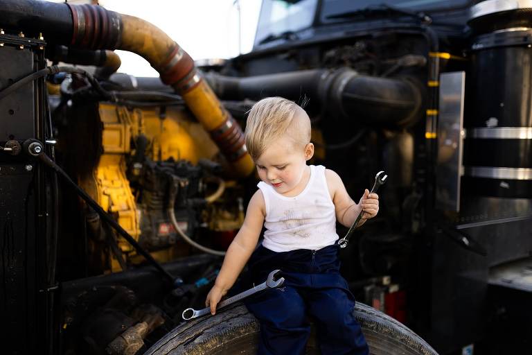 Mechanic Birthday Photo Shoot | Rebecca Chapman Photography | Missouri Photographer | Missouri Family Photographer | semi Truck Session | Little Mechanic |