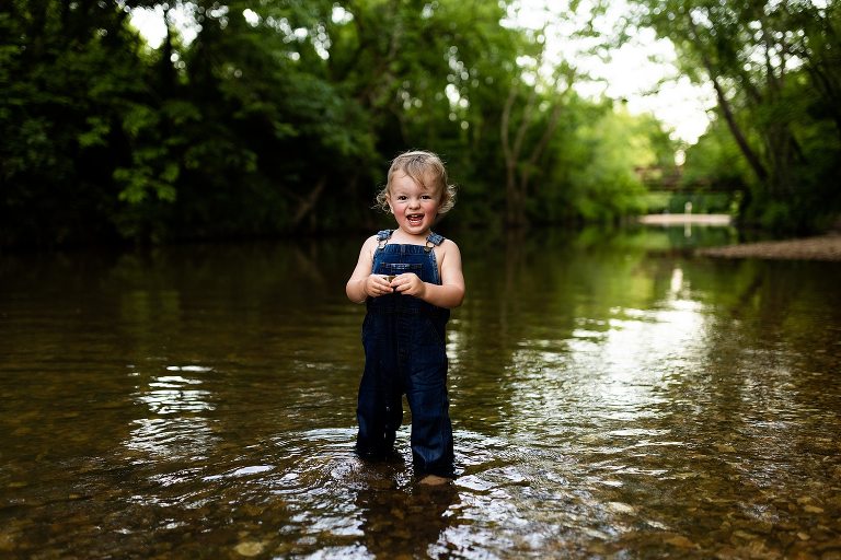 Creek Family Session | Indian Camp Creek Photographer | Missouri Family Photographer | Missouri Photographer | Family of 6 |