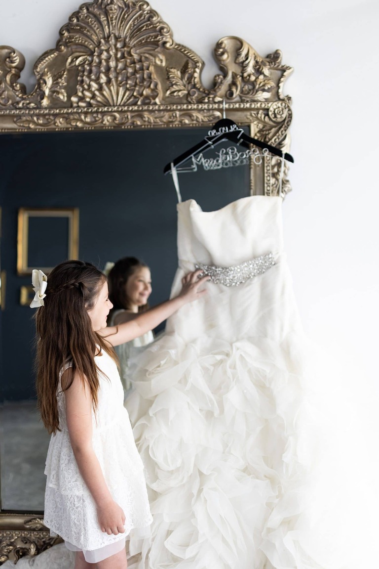 Just like Mommy | Wedding Dress Mini | Missouri Photographer | Wedding Dress Photo Shoot |