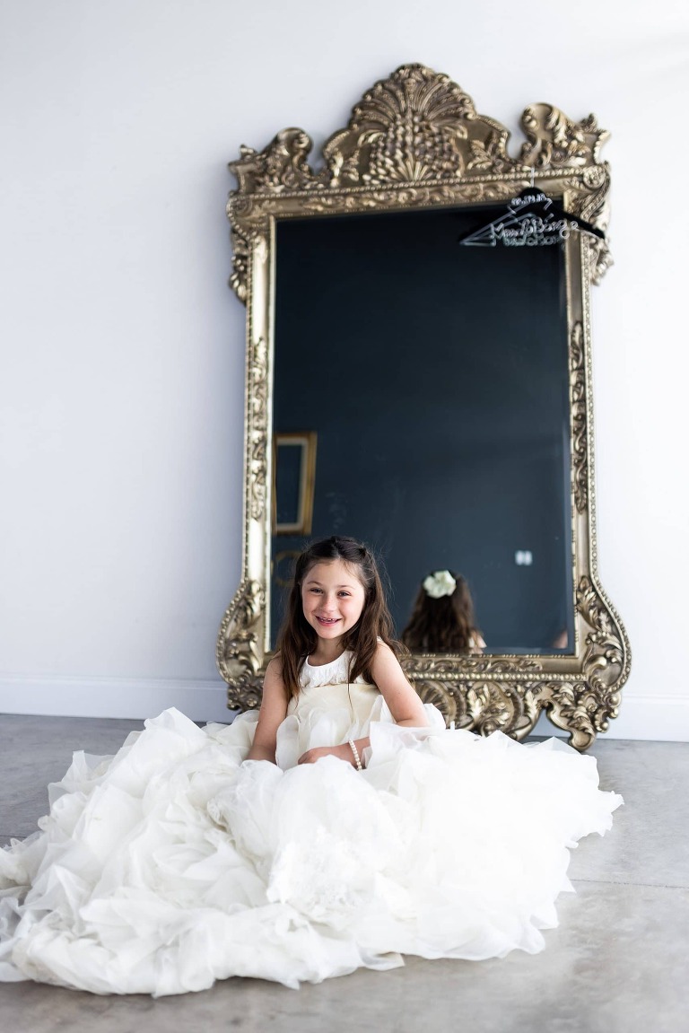 Just like Mommy | Wedding Dress Mini | Missouri Photographer | Wedding Dress Photo Shoot |