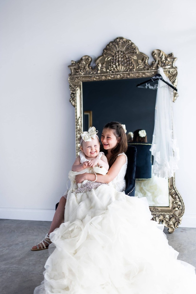 Just like Mommy | Wedding Dress Mini | Missouri Photographer | Wedding Dress Photo Shoot |