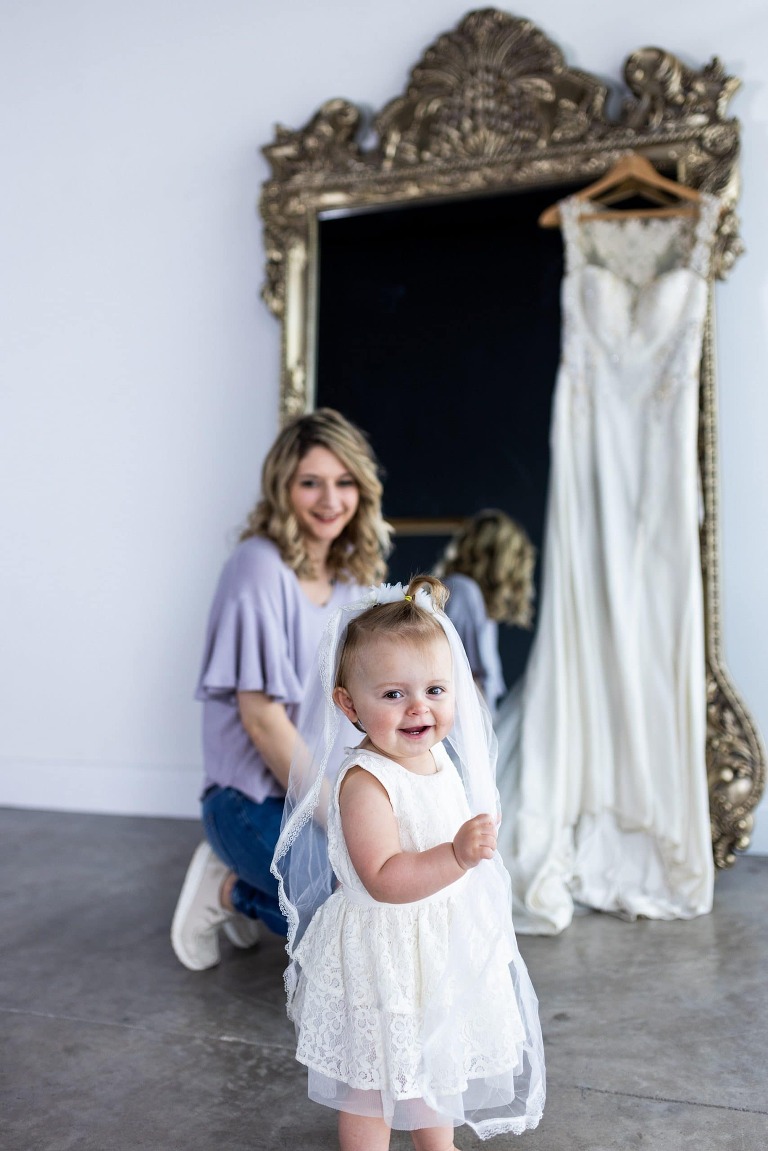 Just like Mommy | Wedding Dress Mini | Missouri Photographer | Wedding Dress Photo Shoot |
