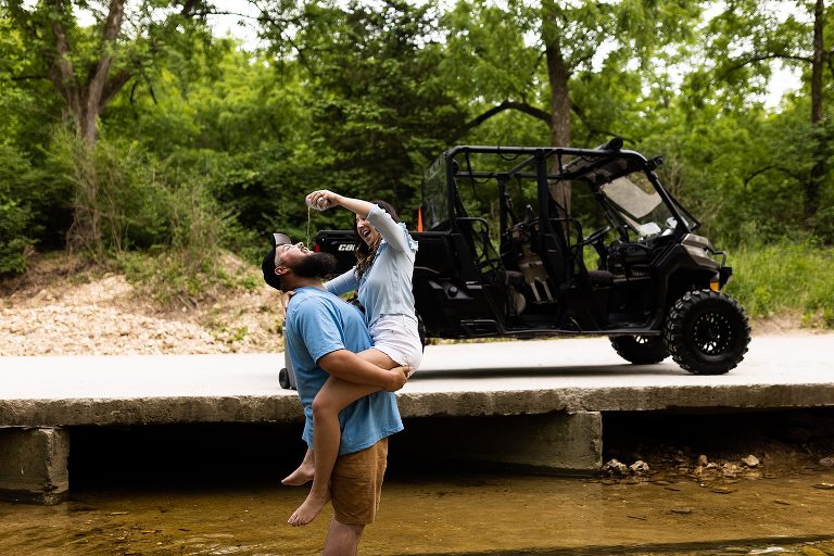 Missouri Country Engagement Session | Missouri Engagement Photographer | Missouri Photographer | Country Engagement Session | Side by Side photo shoot | Warrenton Missouri | Warrenton Missouri Photographer | 