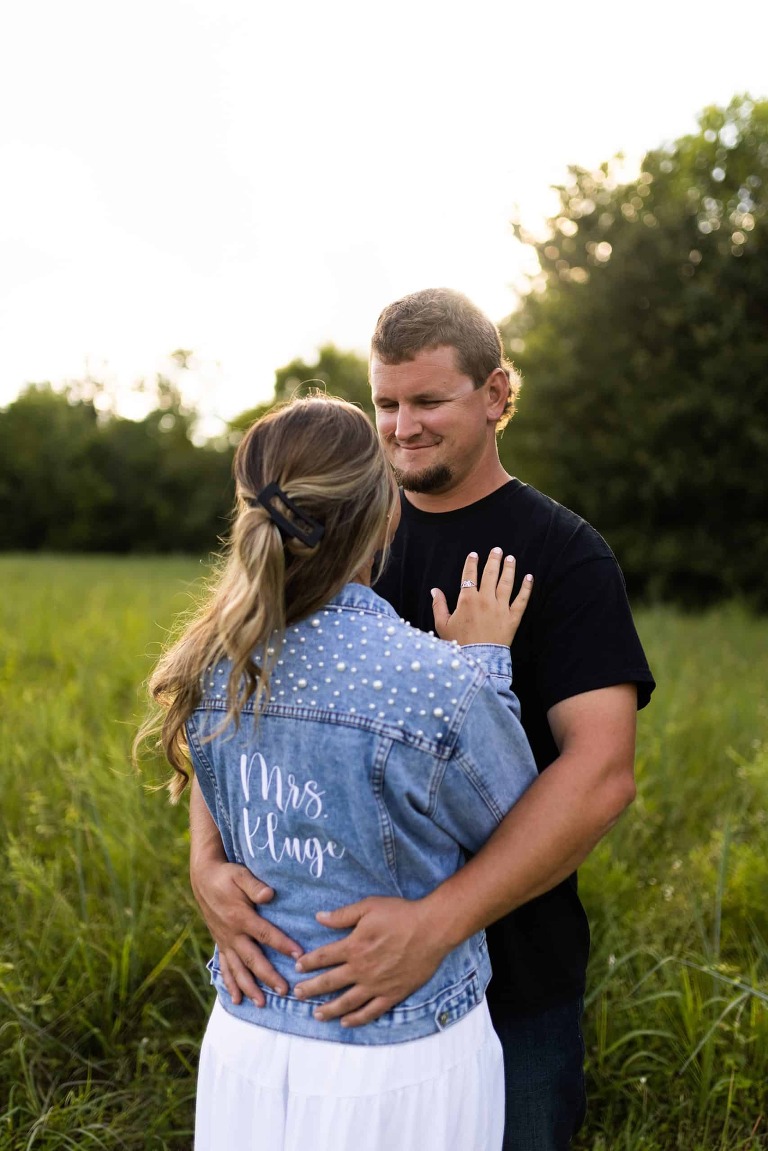 Country Engagement Session Missouri Photographer | Missouri Wedding Photographer | Missouri Engagement Photographer | Outdoor Photographer | Country Photographer | Rebecca Chapman Photographer