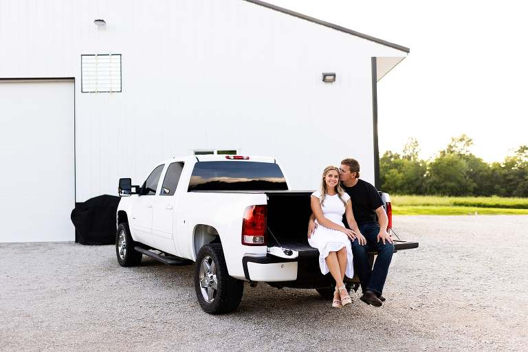 Country Engagement Session Missouri Photographer | Missouri Wedding Photographer | Missouri Engagement Photographer | Outdoor Photographer | Country Photographer | Rebecca Chapman Photographer
