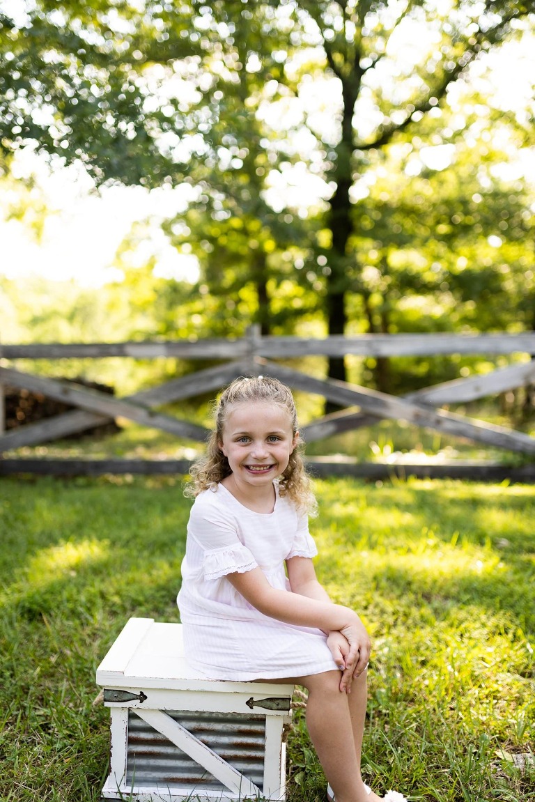 Grandkids Photo Shoot | Outdoor Photographer | Missouri Family Photographer | Four Grandkids | Grandparent photo shoot |