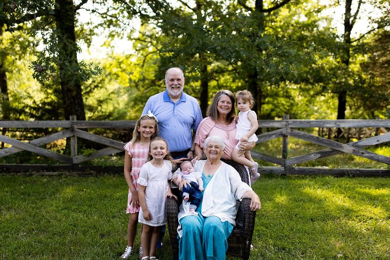 Grandkids Photo Shoot | Outdoor Photographer | Missouri Family Photographer | Four Grandkids | Grandparent photo shoot |