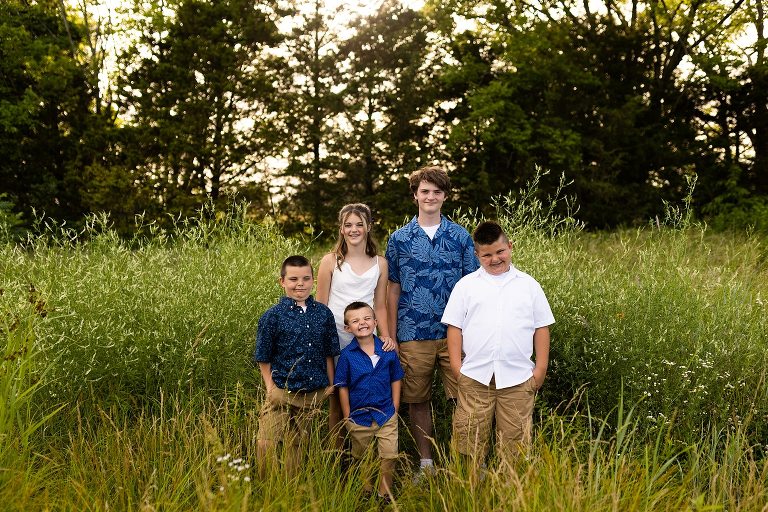 5 kids Photo Shoot | family Photographer | Missouri Photographer | Five kids | Poses for 5 kids |