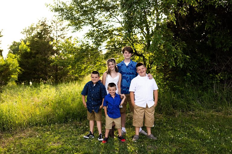 5 kids Photo Shoot | family Photographer | Missouri Photographer | Five kids | Poses for 5 kids |