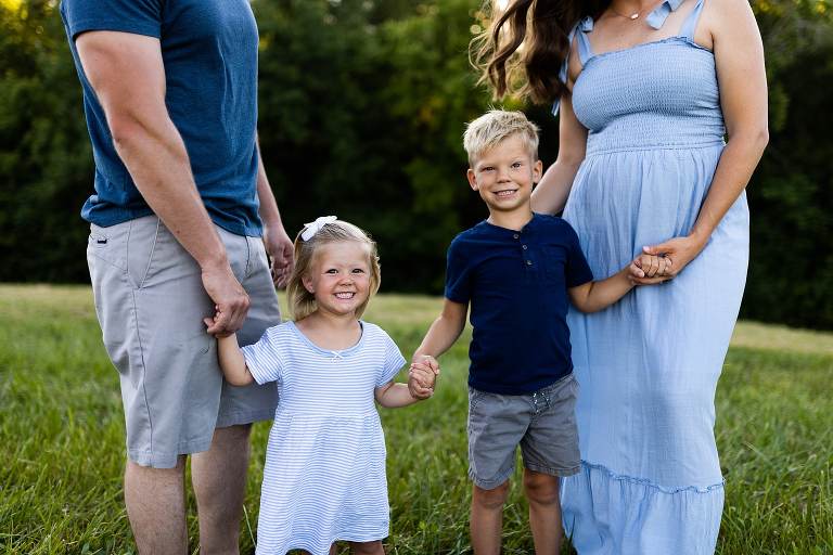 Warrenton Missouri Family Photographer | Missouri Photographer | Baby on the way | Maternity | Family of four | soon family of five