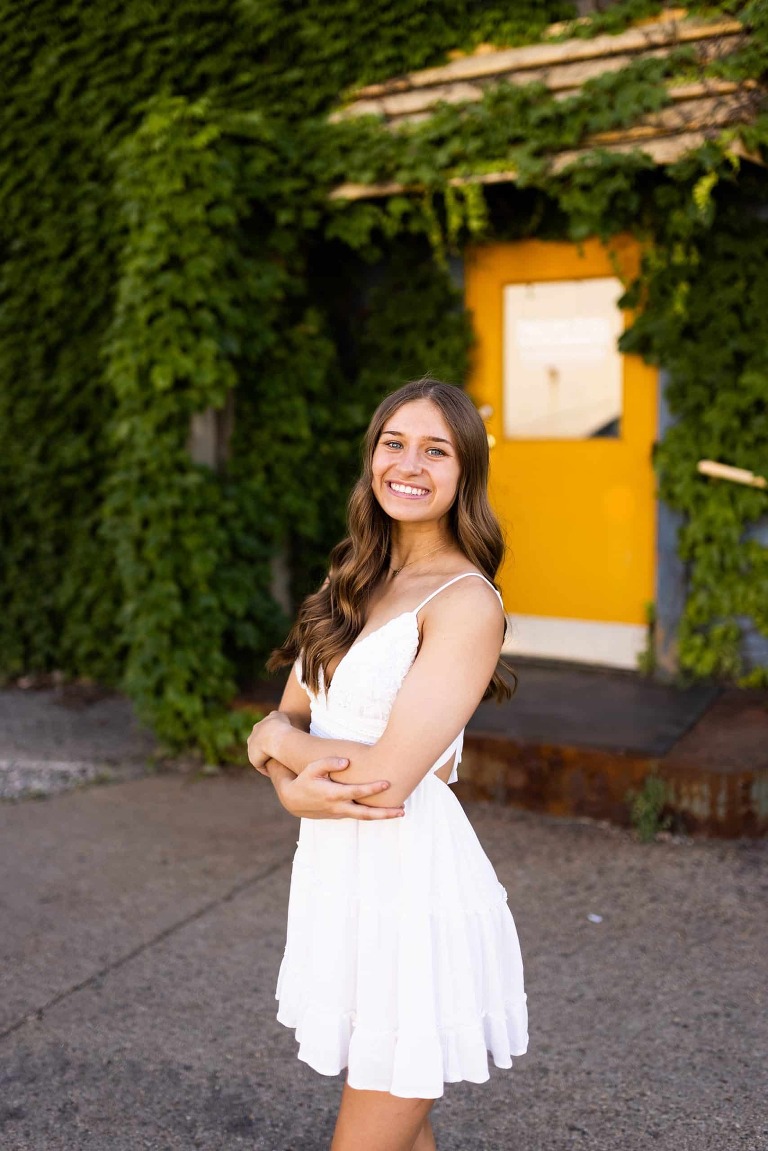 Michigan Senior | Michigan Senior Photographer | Traveling Photographer | Girl Senior | Girl Senior Photographer | Girl Senior Poses | Outdoor Photographer |