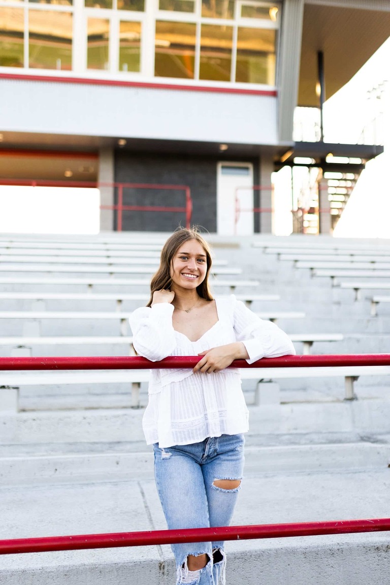 Michigan Senior | Michigan Senior Photographer | Traveling Photographer | Girl Senior | Girl Senior Photographer | Girl Senior Poses | Outdoor Photographer |