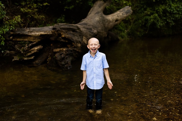 Indian Camp Creek Family Photographer | Outdoor Photographer | Missouri Engagement Photographer | Missouri Family Photographer | Family of 3 | Two boys |